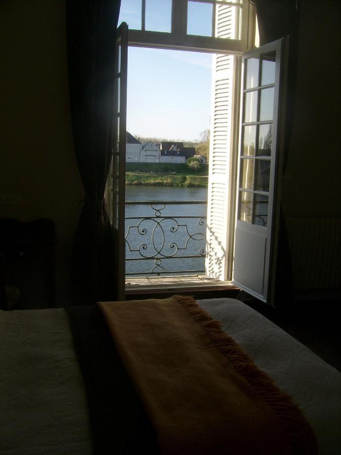 Les Fleurons B&B 阿姆博斯 外观 照片